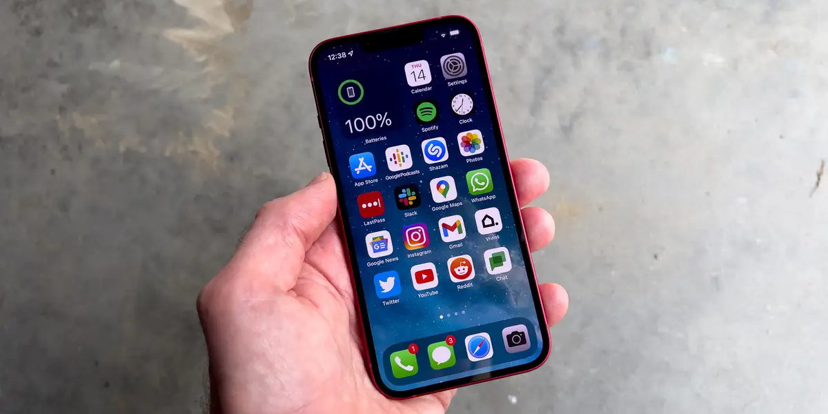 According to Security Experts, the Scary Reason Your iPhone Is Glitching